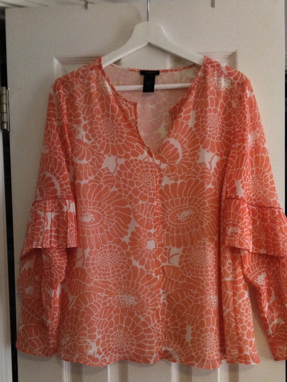 Ann Taylor Coral and White Floral Ruffle Sleeve Blouse